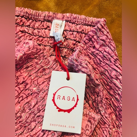 NWT RAGA Pink Smocked Tube Top - Picture 3 of 3